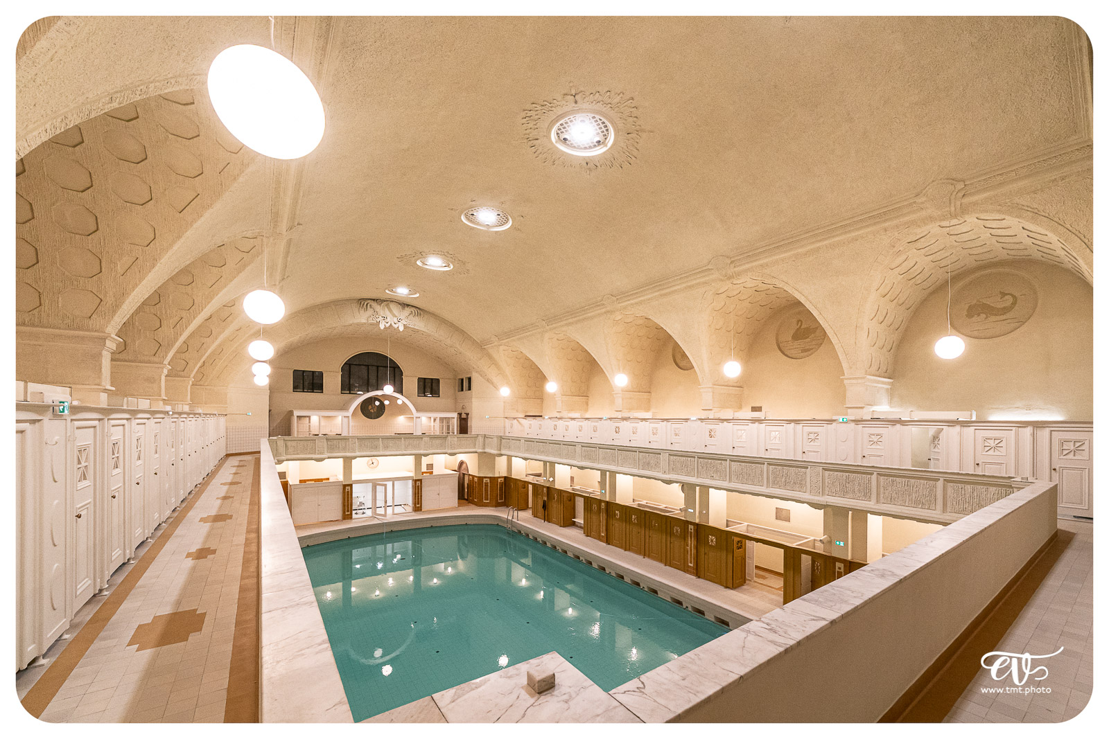 LES(NOUVEAUX) BAINS MUNICIPAUX DE STRASBOURG