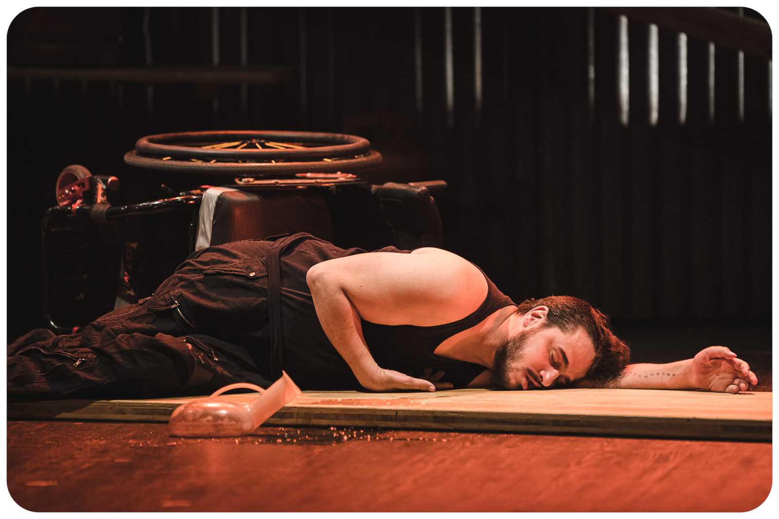 EXTREMITÉS (CIE CIRQUE INEXTREMISTE)