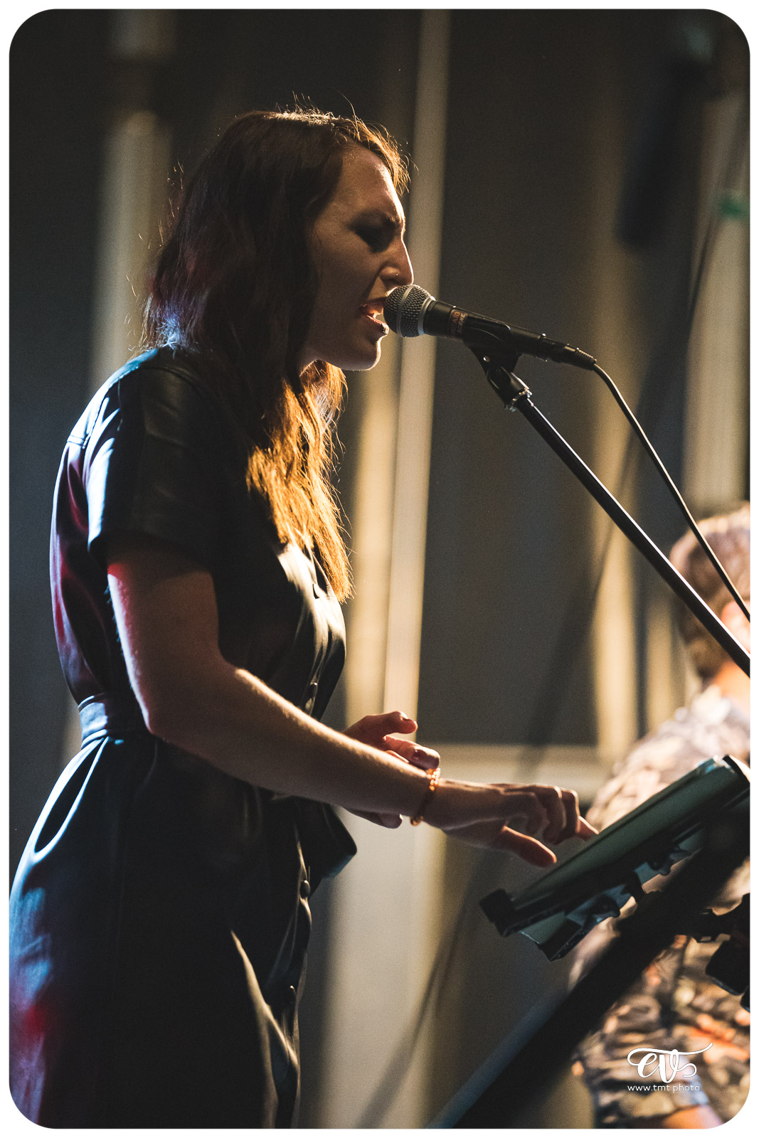 IL SUFFIRA... D'UNE SCENE