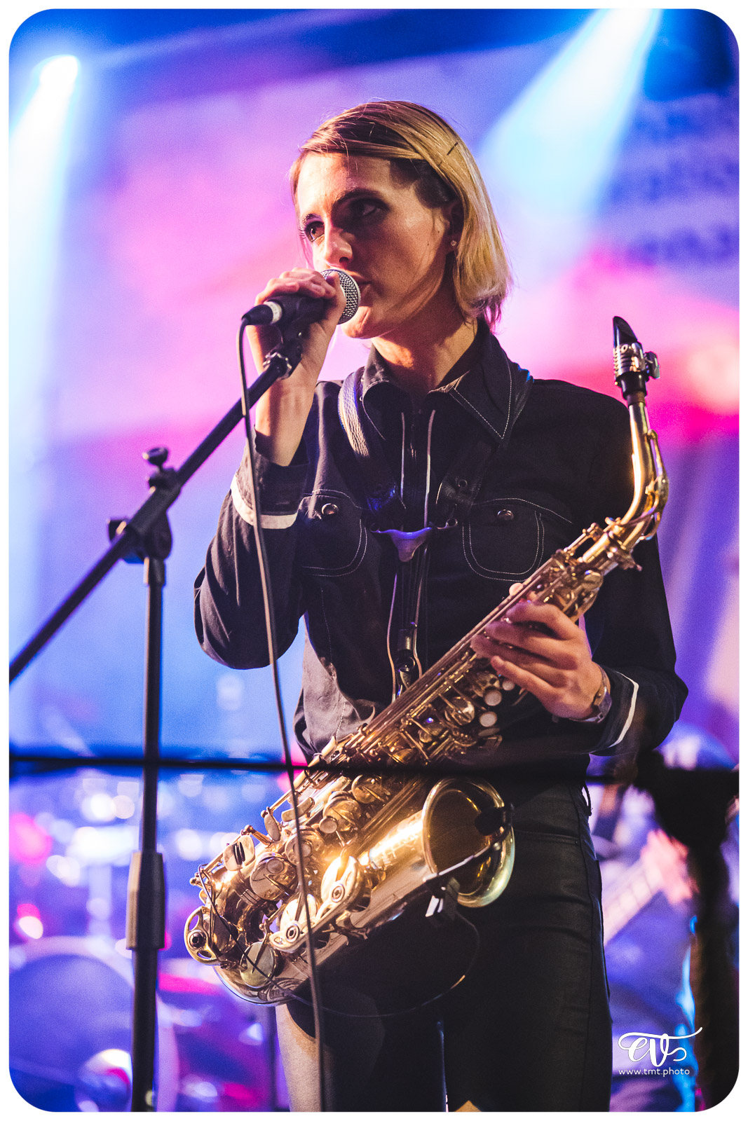 IL SUFFIRA... D'UNE SCENE