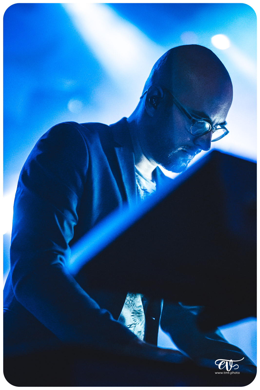 IL SUFFIRA... D'UNE SCENE