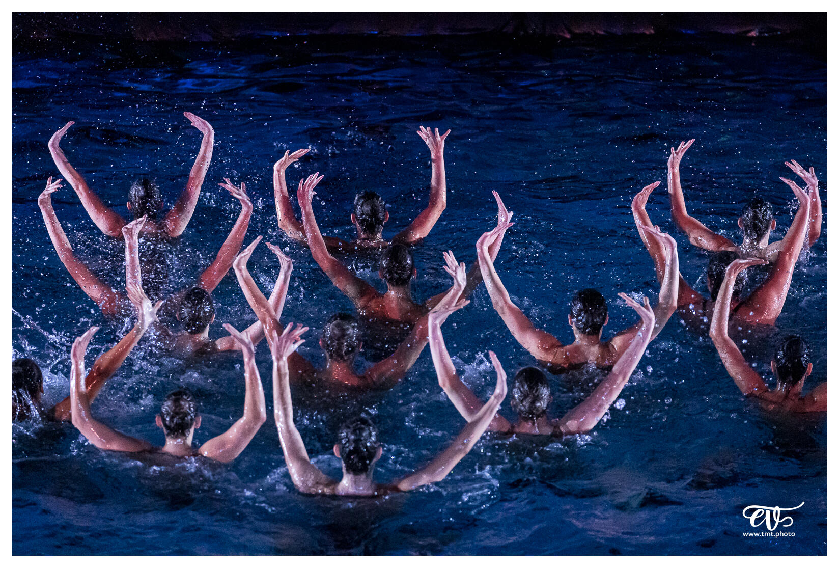 ILLUSIONS (BALLET NAUTIQUE DE STRASBOURG - BNS)