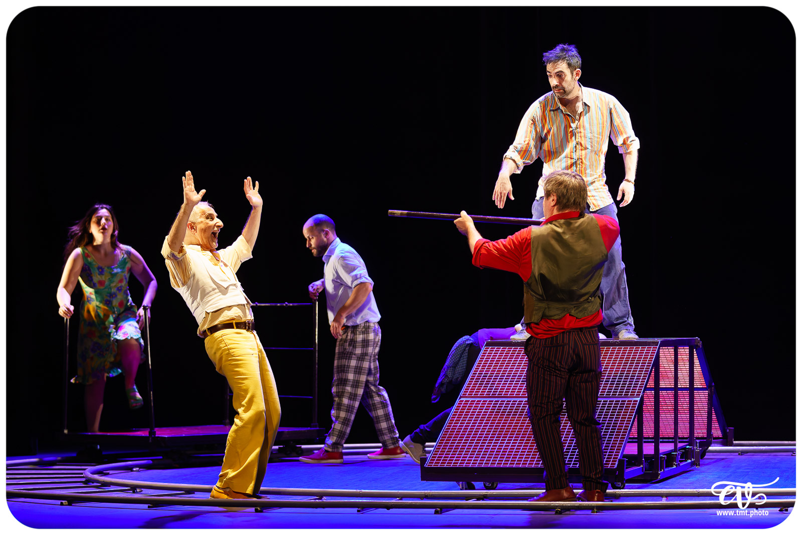 ANGÈLE (CARTOUN SARDINES THEATRE)